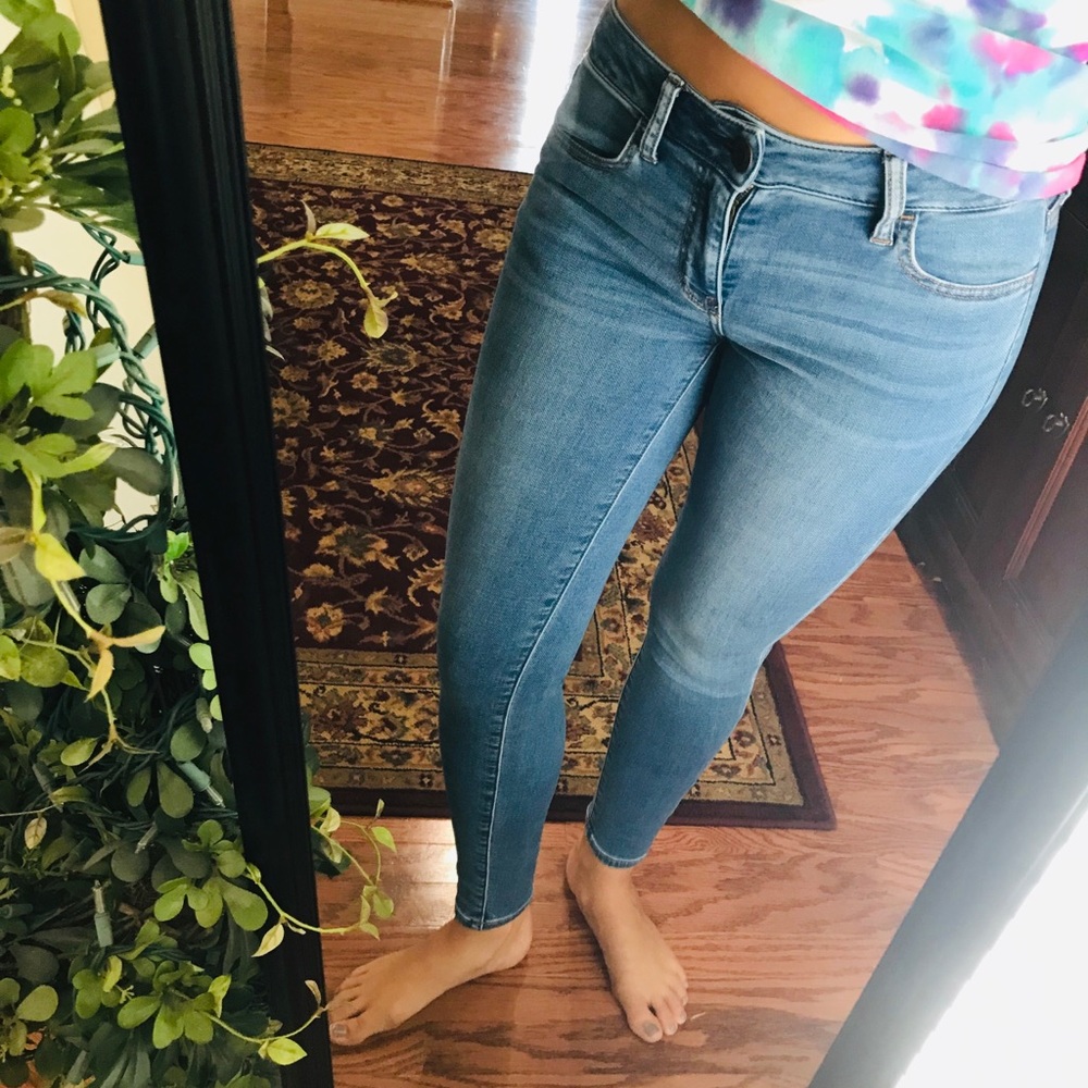 American Eagle Jean - Picture 6 of 8